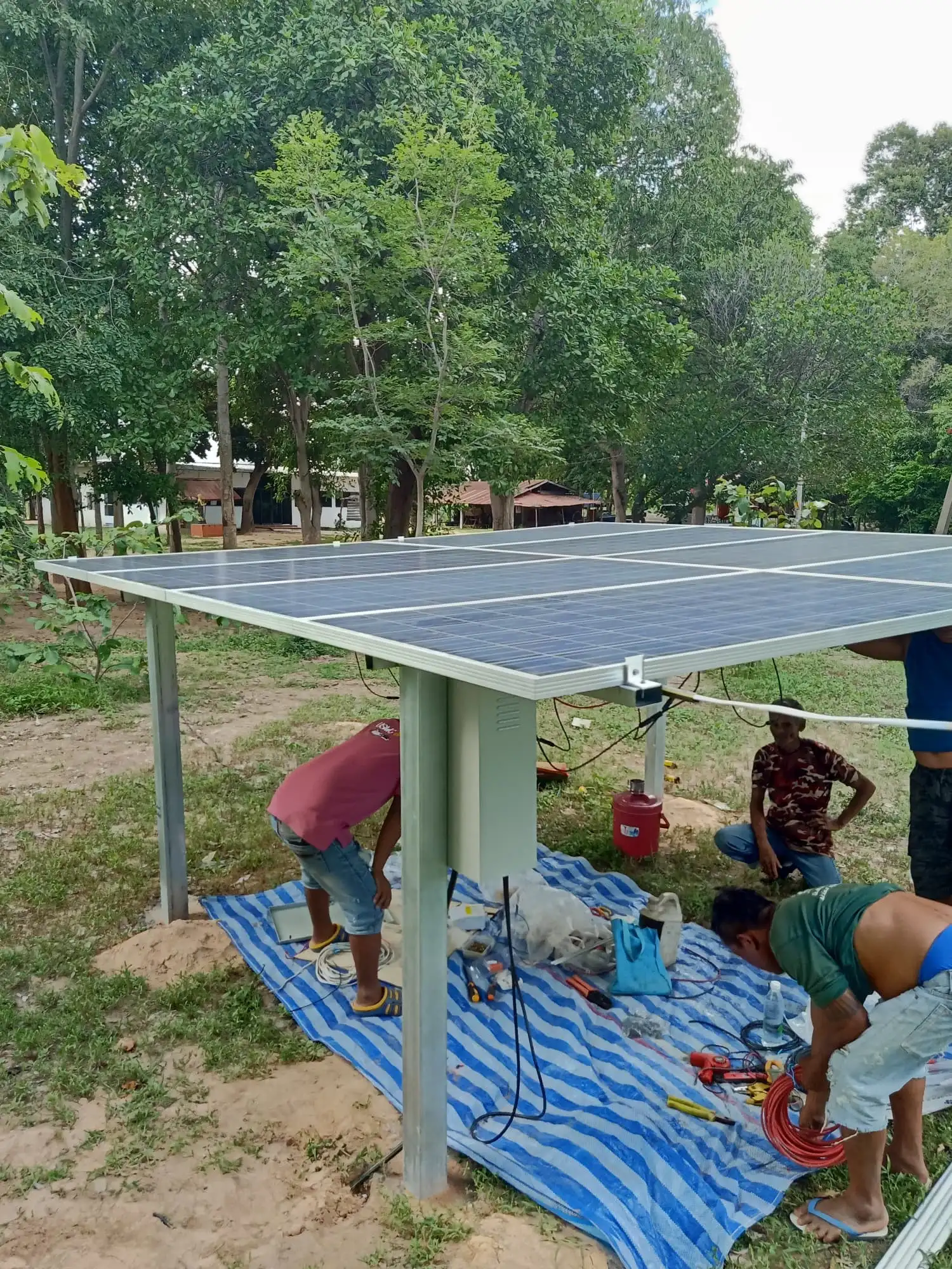 automatic 220v single-phase solar pump inverter water pumping