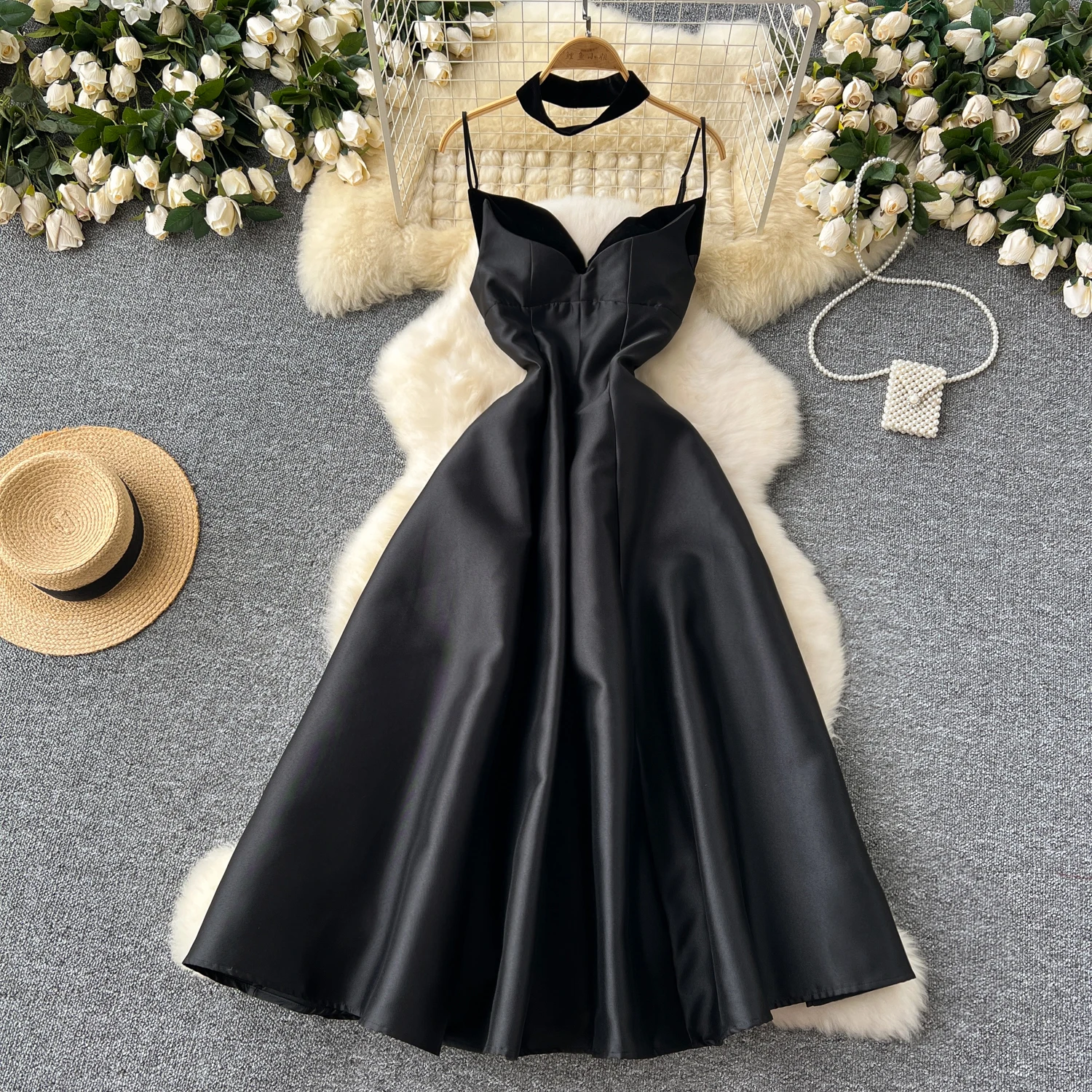 ZT1472 French Womens Dresses Luxury Socialite V-neck Halter A-line Pompon  Dress Senior Sense Maxi Dress Evening Gown