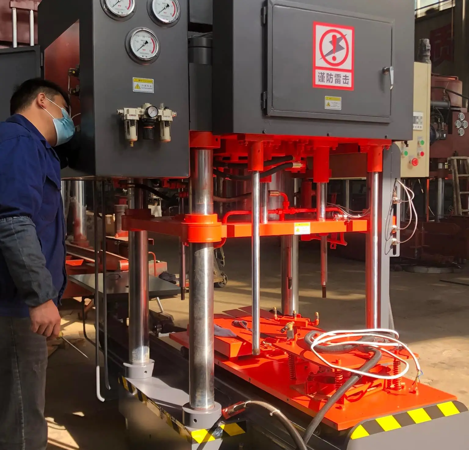 Roofing Sheet Tile Making Machine Cement Roof Dripping Tiles Machinery Concrete Customized Flowing Water ridge Machinery