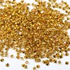 Topacio dorado en el dorso