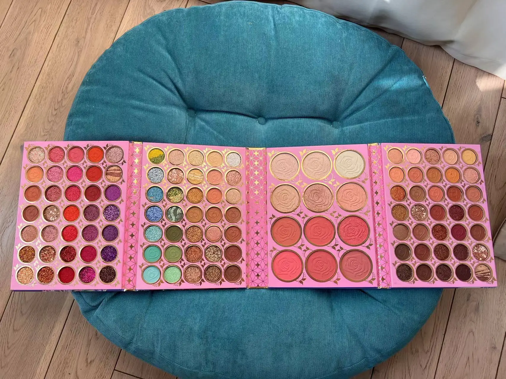 Hotsale Makeup Palettes 4 Pages 117 Colors Selena Palette Selena Makeup