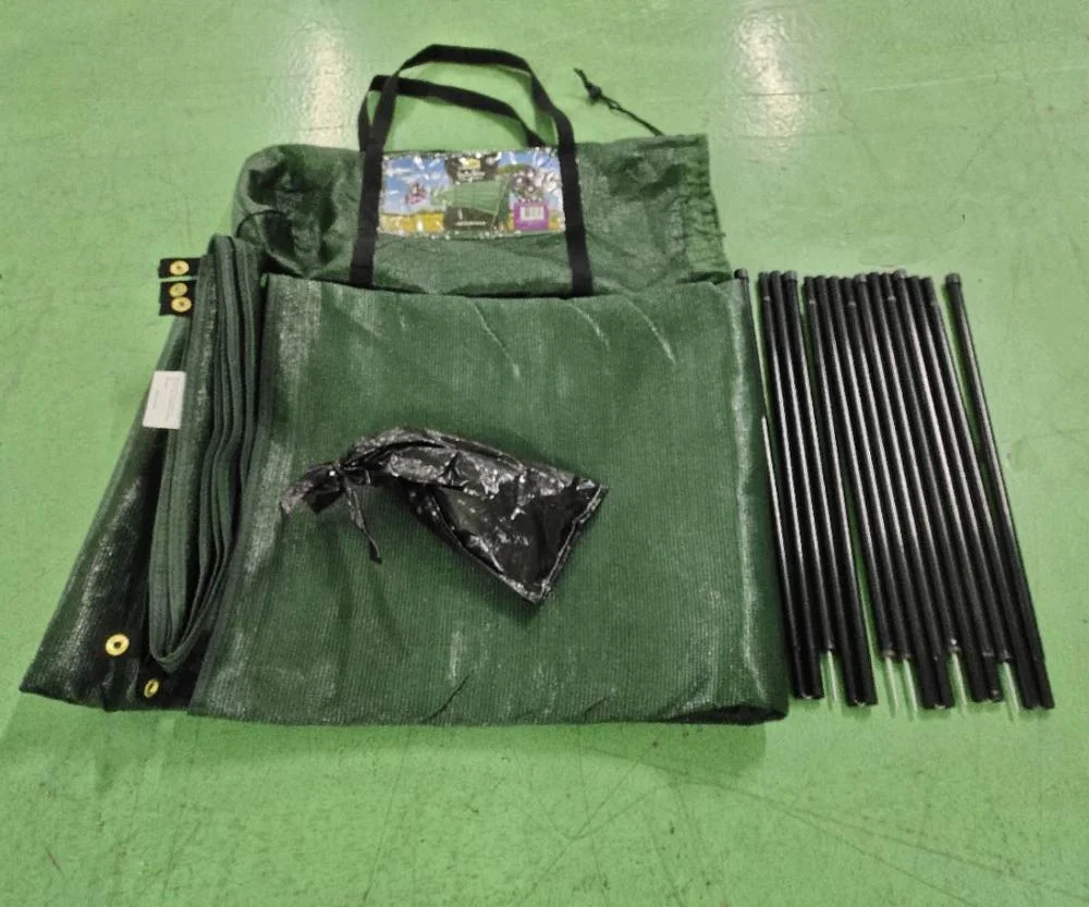 Windbreak Beach with Poles and Carry Bag