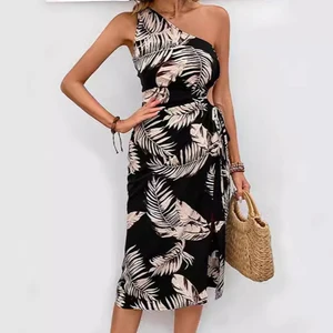 Summer Vacation Style Single Shoulder Covered Dress Women's Floral Cut-Out Sexy Dress Hip Hugging Black Mid Length Skirt