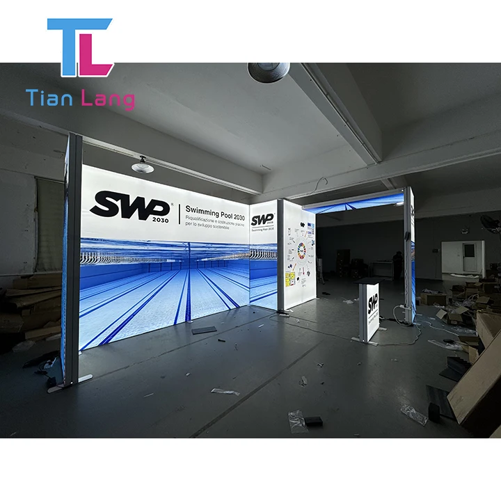 Uus toode professionaalne portaabelne alumiiniumiprofiil kohandatud kahepoolne kaneekseline valguskaast tekstiil väljakutse näitamine