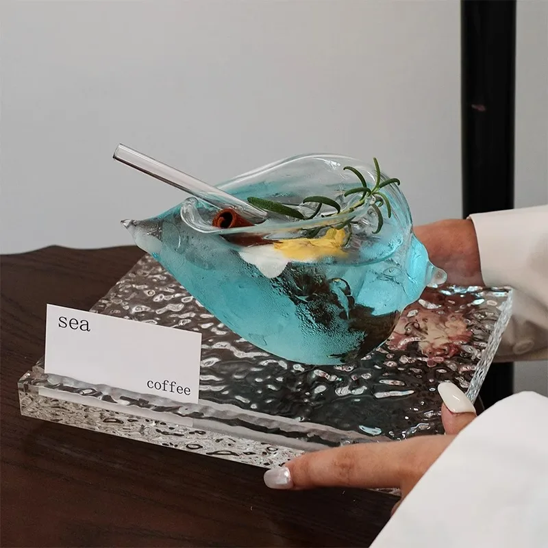 Wholesale Unique Seashell Cocktail Glass Clear Pearl Shell Conch Dessert  Bowl Creative Drinking Juice Cocktail Glasses for Bar