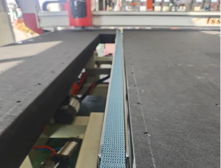 High Quality Automatic Integrated Cutting Machine Glass Cutting Process Machinery Electrical CNC Glass Cutting Machine