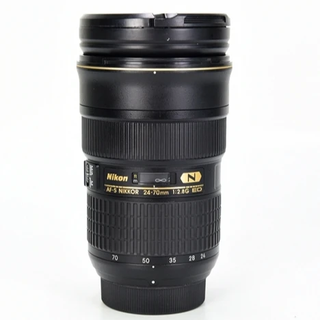 美品 AF-S NIKKOR 24-70㎜ f/2.8G ED Amazon.com : Nikon AF-S FX NIKKOR 24-70mm f/2.8G ED Zoom