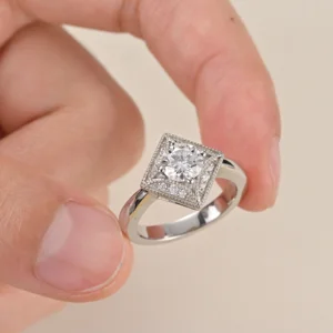 Rhombus-shaped S925 Sterling Silver Plated Platinum Rings Large Moissanite Luxury Sparkly Rings for Wedding Fine Jewelry Rings