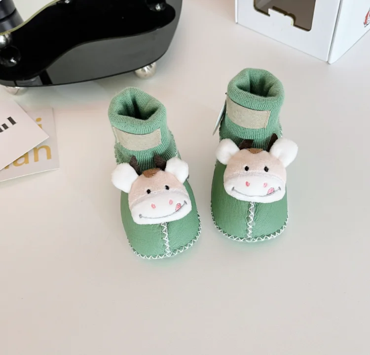 Cartoon baby toddler shoes new autumn and winter sheepskin wool one warm soft frosted bottom