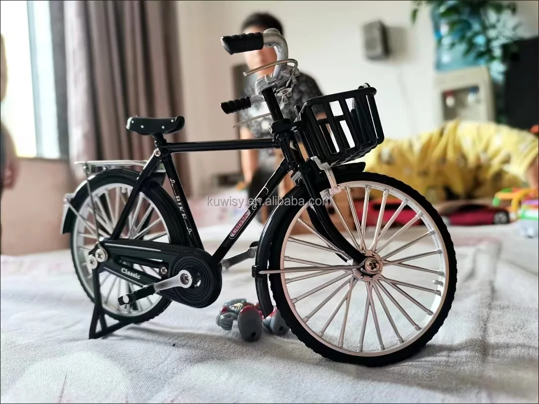 Vintage Bike Model, Exquisite Details High Simulation Mini Bike Model Classical For Desk