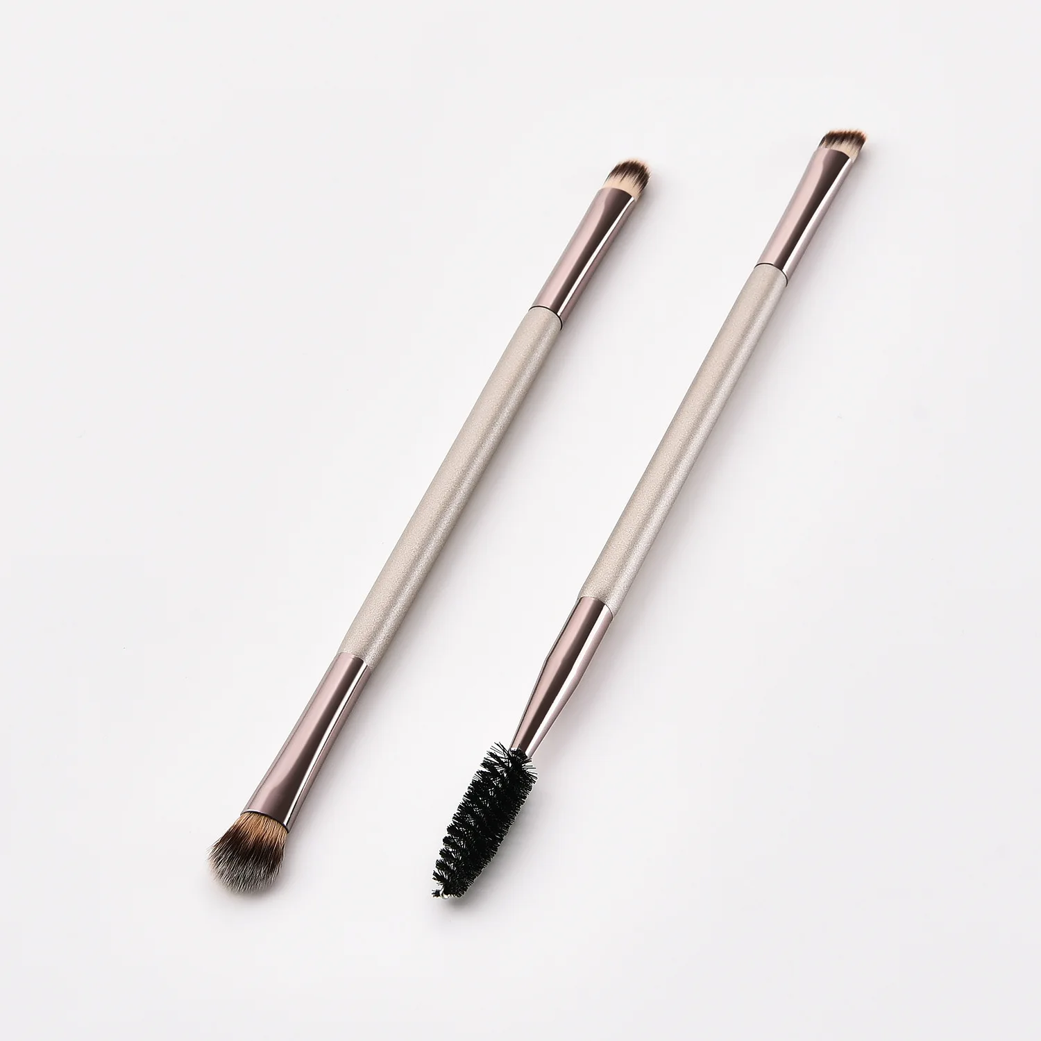 2 in 1 Eye Makeup Brush Double-ended Eyeshadow Blending Brush Double Head Eyeshadow Eyebrow Conceale