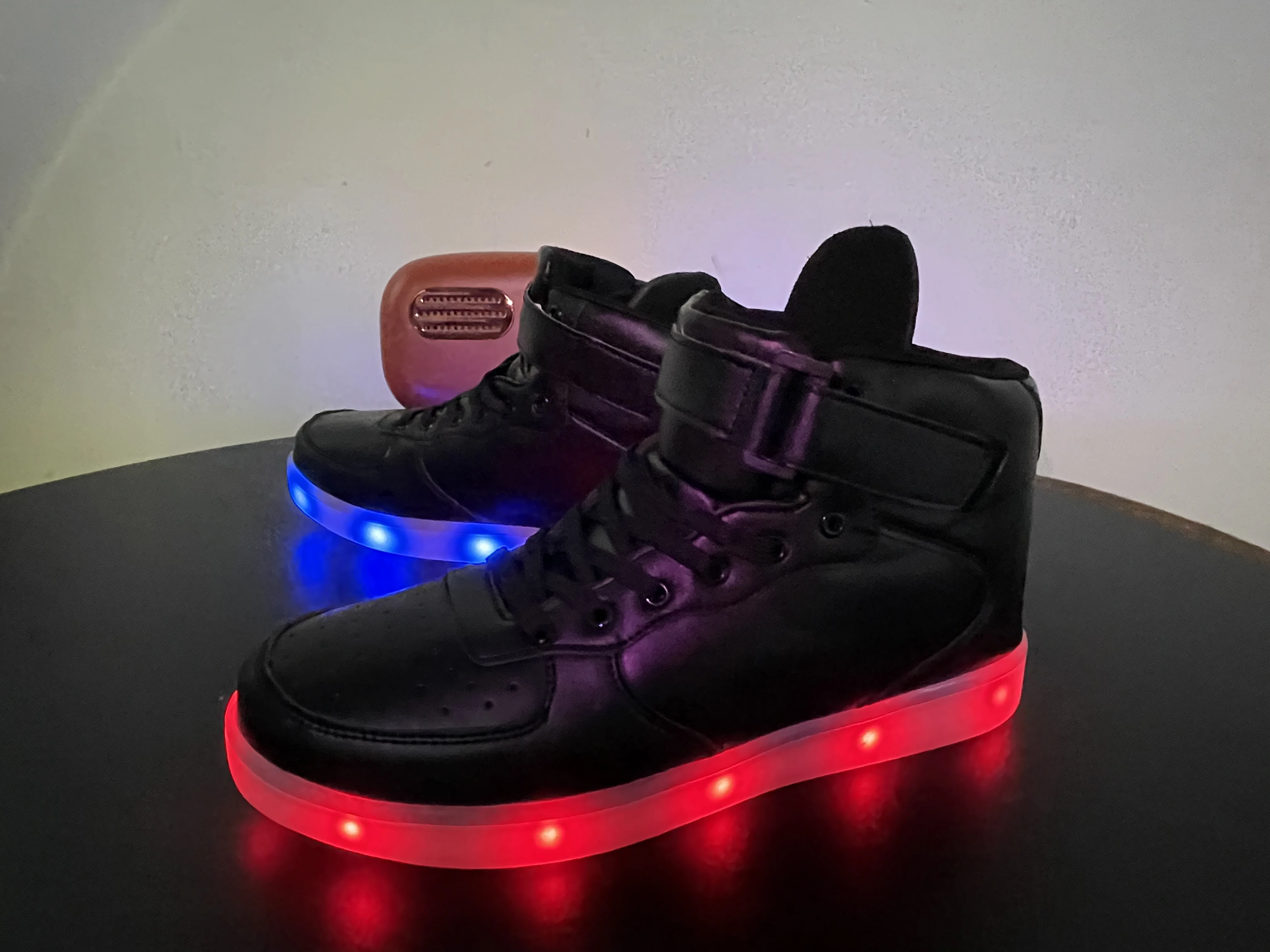 Wholesale Multi-Color Led Light Up USB Rechargeable Shoes Mobile Phone  Controlled Shoe Sneakers For Outside Running EDC From m.