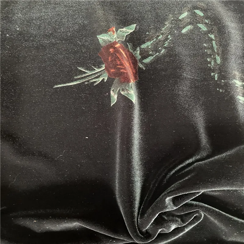 
 Бархатная ткань  