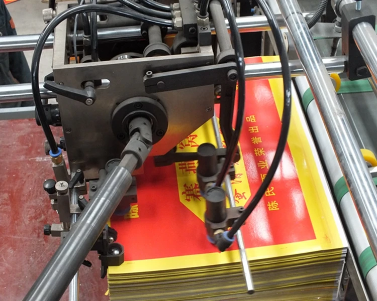 laminating detail2_.jpg