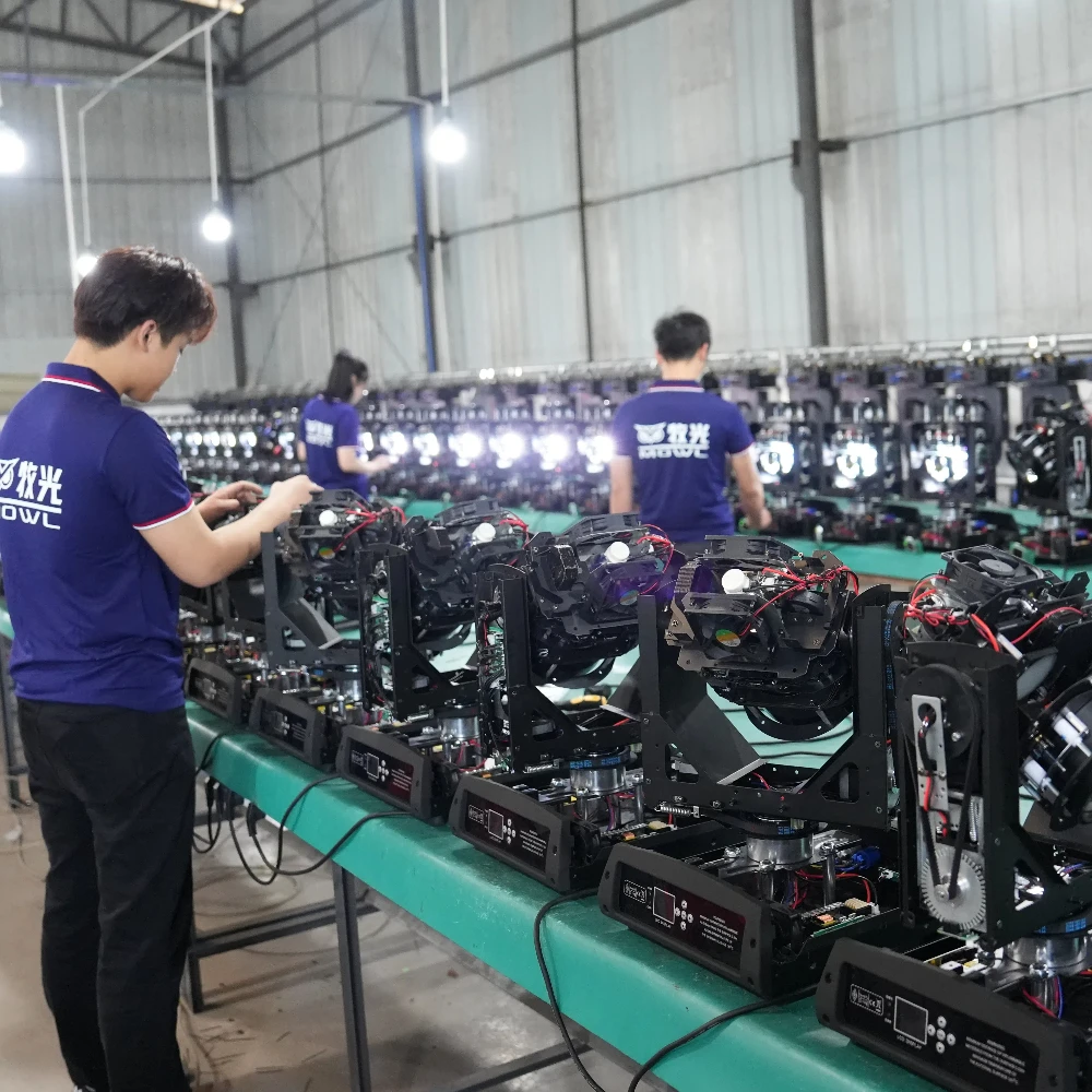 Stage Lighting Set DMX Beam 230 7r Cabeza Movil 230w Sharpy Beam Moving Head Light for DJ Disco Wedding