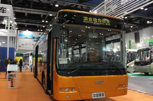 Best Deal Customized 6m Electric Bus with Aluminum Alloy Chassis Heavy Duty 15-20 Seat University Transport Automatic Gear Box AWD Drive - Image 5