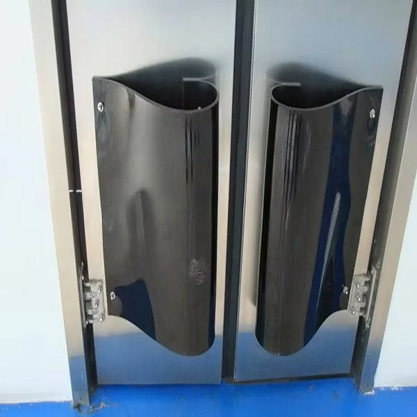 Customized sliding or hinged cold storage doors for industrial freezers and cold storage