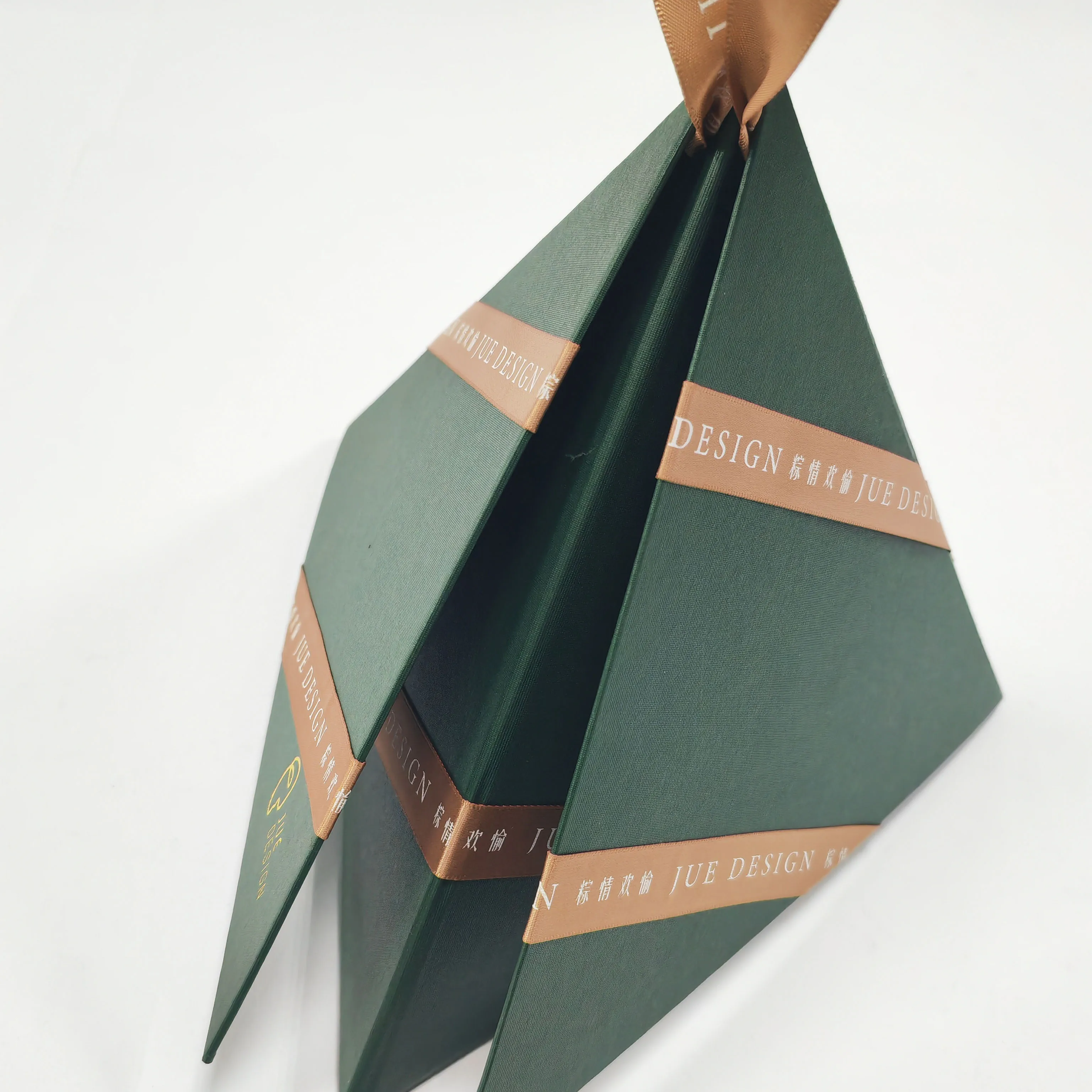 Customized Logo Printed Cardboard Triangle Shaped Folding Pyramid Display Exquisite Small Paper Packaging Boxes for Snack