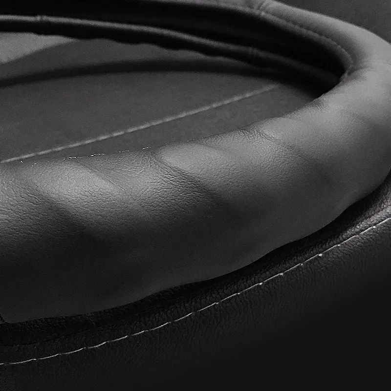 
2020 wholesale leather universal slip prevence comfortable touching car interior accessories steering wheel cover universal 