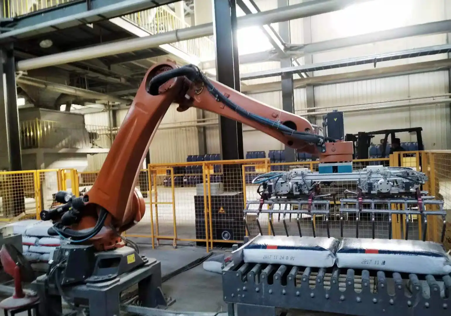 Competitive Price Fire Retardant Fireproof Spray Paint Coating of  Thin-walled Steel Construction