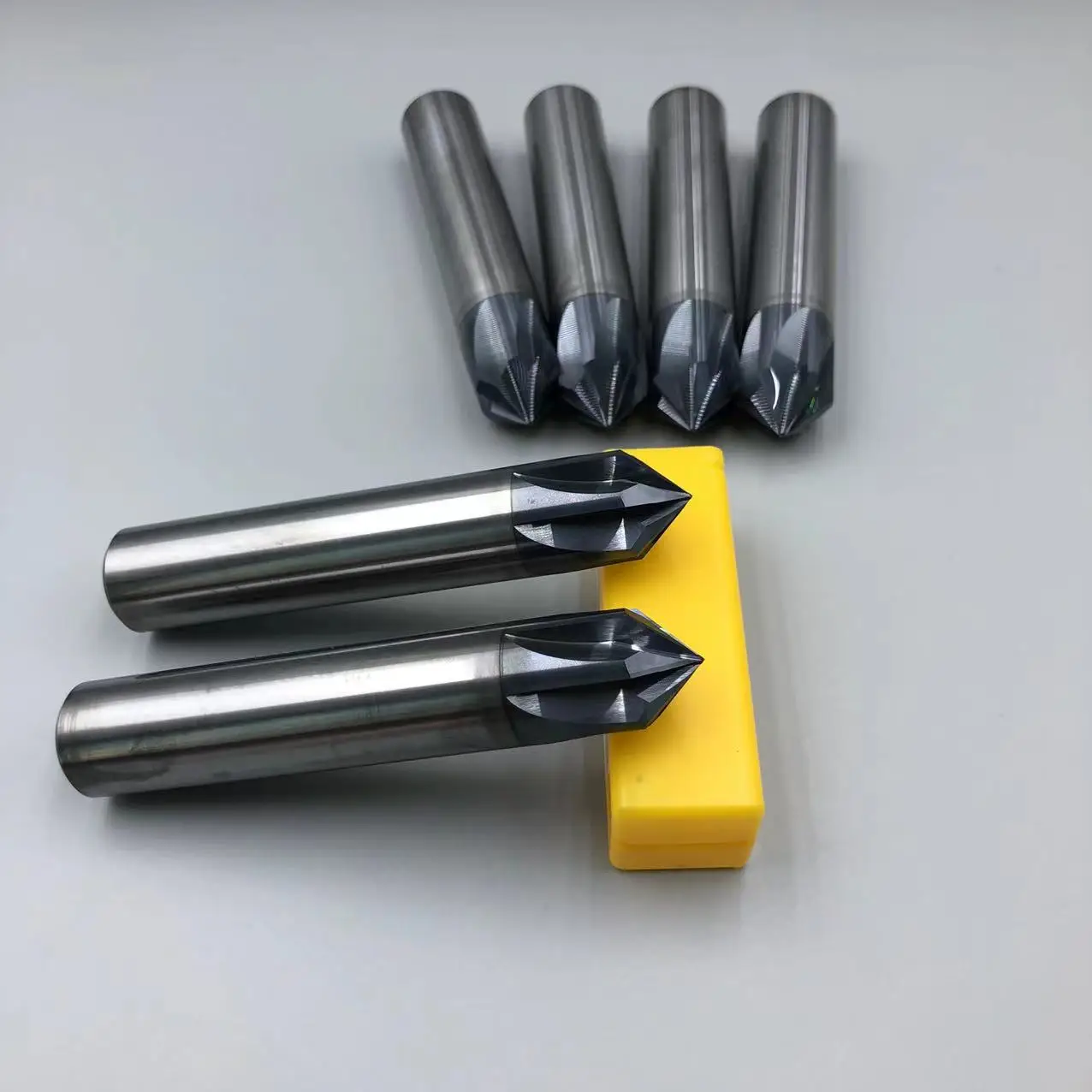 D20x32x108x90 Degrees Solid Carbide Chamfer End Mill With 6 Cutting 