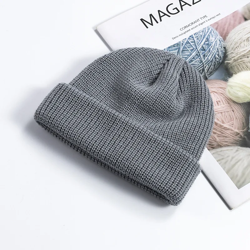 HKS0001custom logo Winter Embroider Unisex Cheap Knitted Solid Color Warm Woman Men Cap Blank Acrylic Hat Beanie