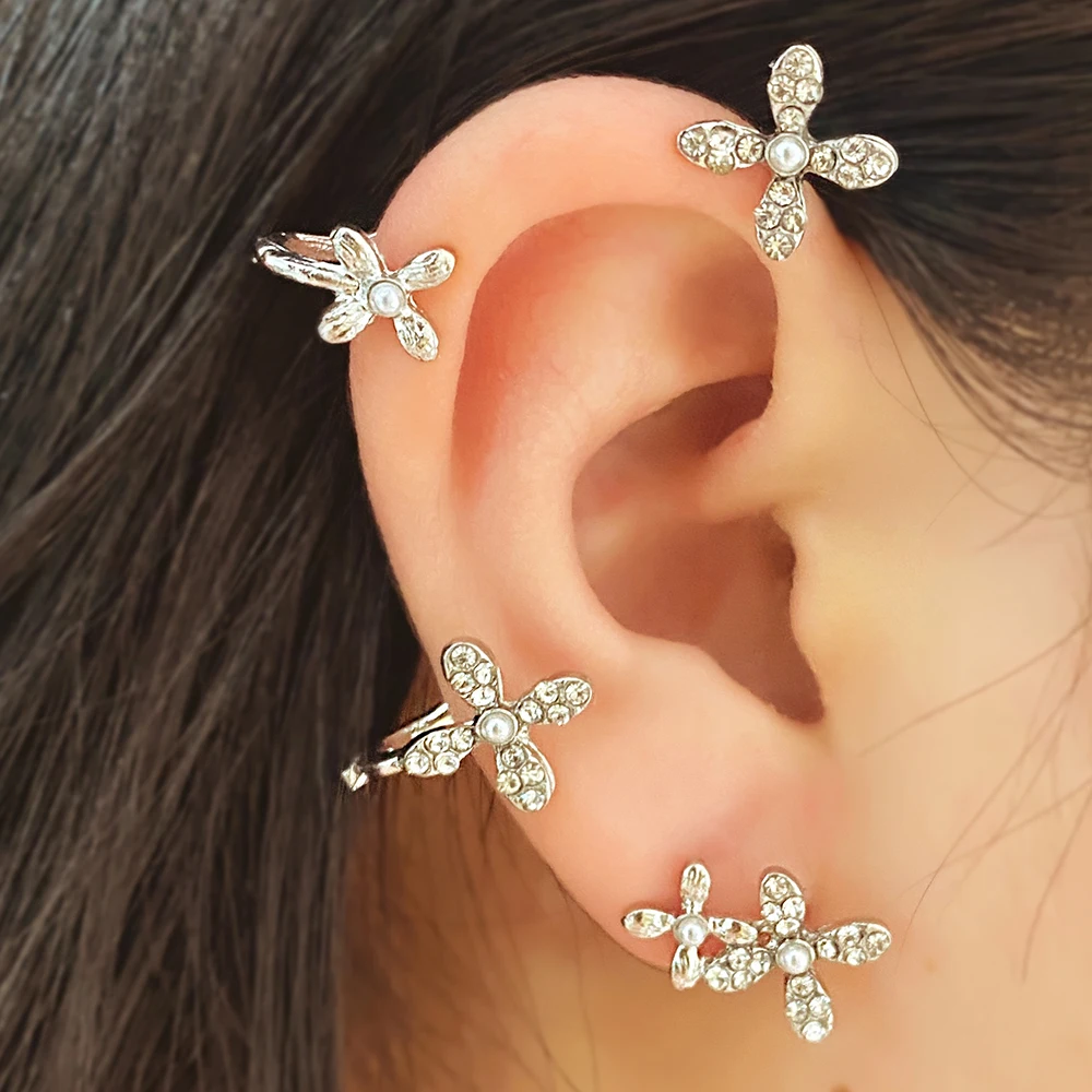 Fake ear piercing with stars