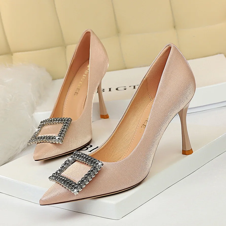 Zapatos de tacón de cristal y zapatillas de tacón de cristal de moda summer  high heels para mujer con sandalias cómodas Stiletto comprar a buen precio  — entrega gratuita, reseñas reales con