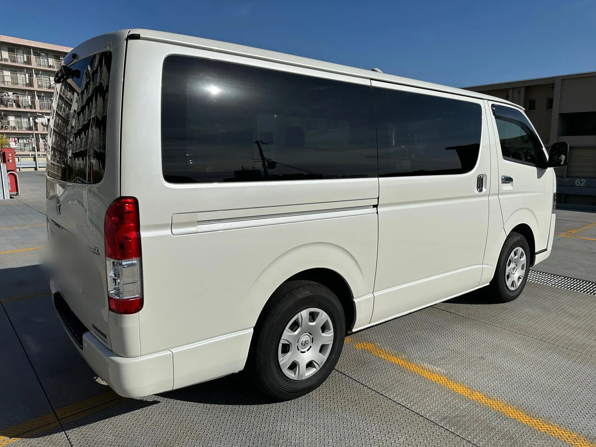 Top 10 Used Toyota Hiaces For Sale: Our Editors' Picks - kqdx5n9