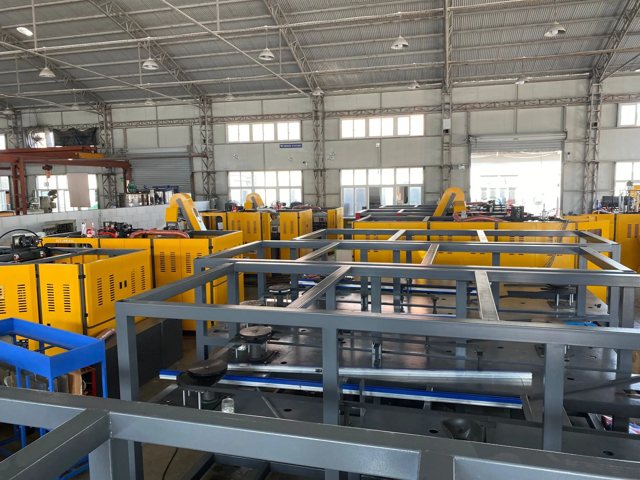 
 Taizhou 5l,20l full automatic 2, 6 cavity PET  water bottle stretch blow molding machine  