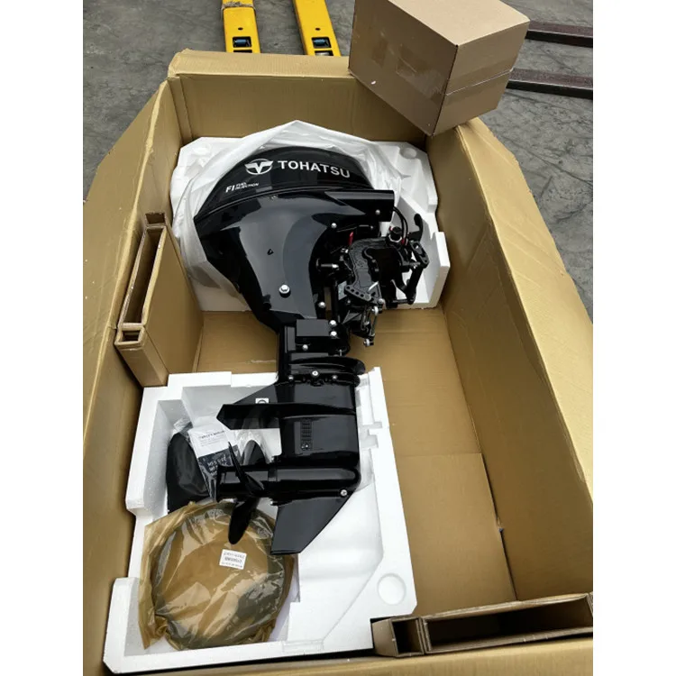 Motor Fuera de Borda Tohatsu Nuevo de 4 Tiempos y 20 hp, Motor