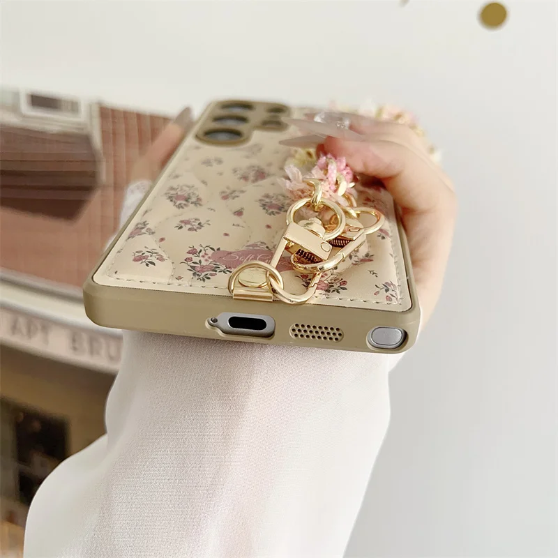 Women Design With Phone Chain Artificial Leather CellPhone Cases for Samsung S25 S23Plus S24Ultra Flower Pattern Antifall Cover