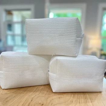 Hot Selling Personalized Large Capacity Travel Cosmetic for Toiletry Bag Embroidered Portable Waffle Makeup Bags