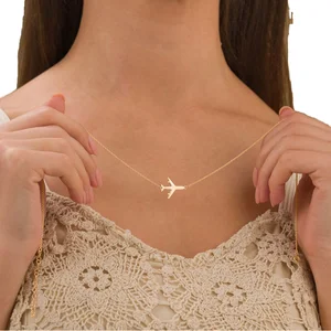 Fashion 18k Gold Plated Stainless Steel Romantic Simple Airplane Pendant Chain Necklace for Women Non-Tarnish Jewelry