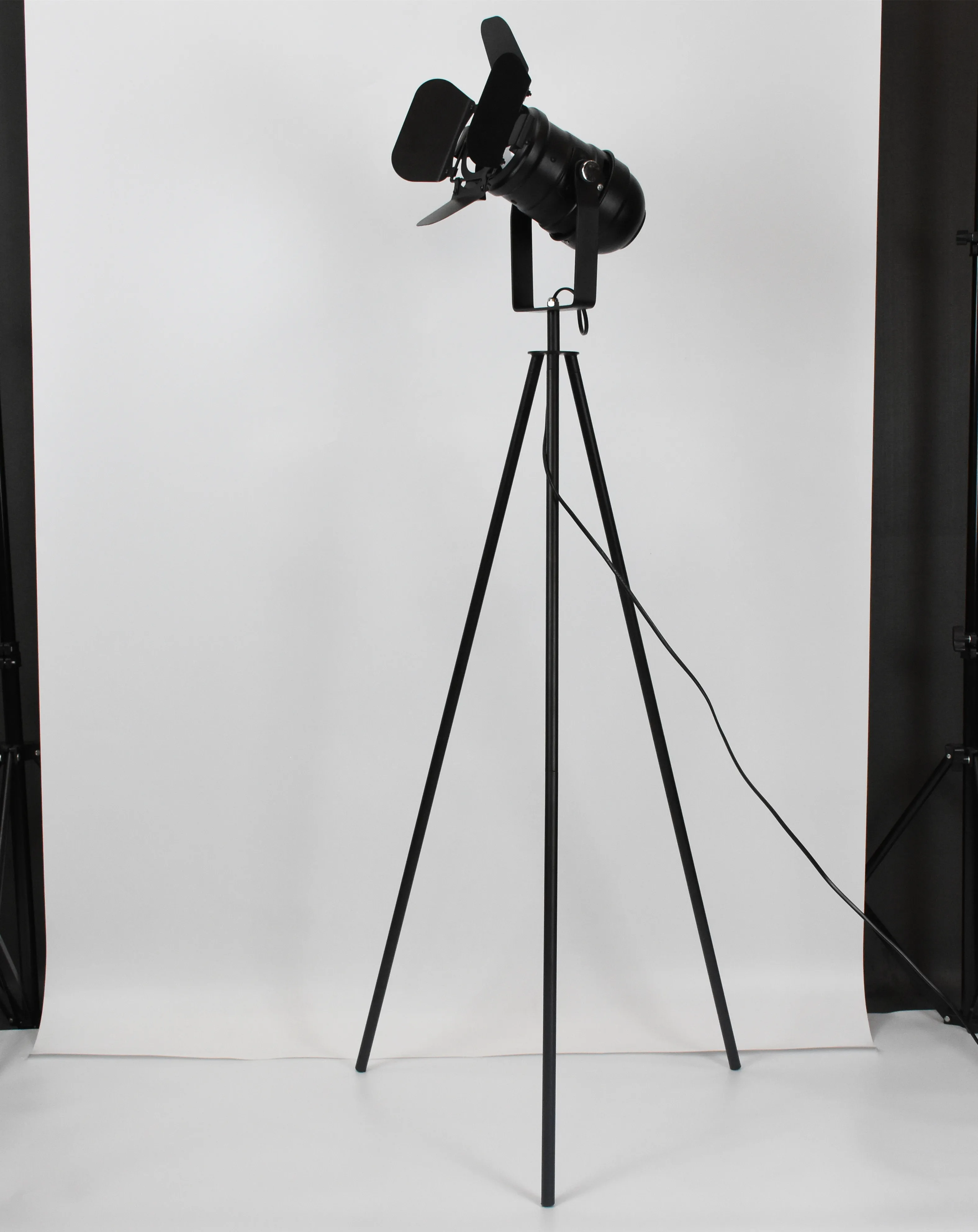 vintage-studio-photography-spotlight-nautical-tripod-floor-lamp-buy