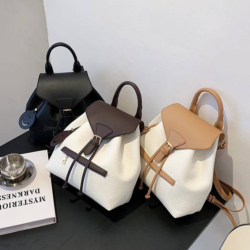 2024 Summer Fashion Girls Popular Backpack for Ladies Travel Handbags