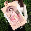 (Coffret cadeau portable de 41 cm) Poupée rouge de 30 cm