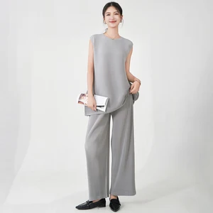 Miyake Pleated Set High Quality Stretch Sleeveless Top and Pants Two Piece Set Woven Polyester Fabric Ladies Fashion Set