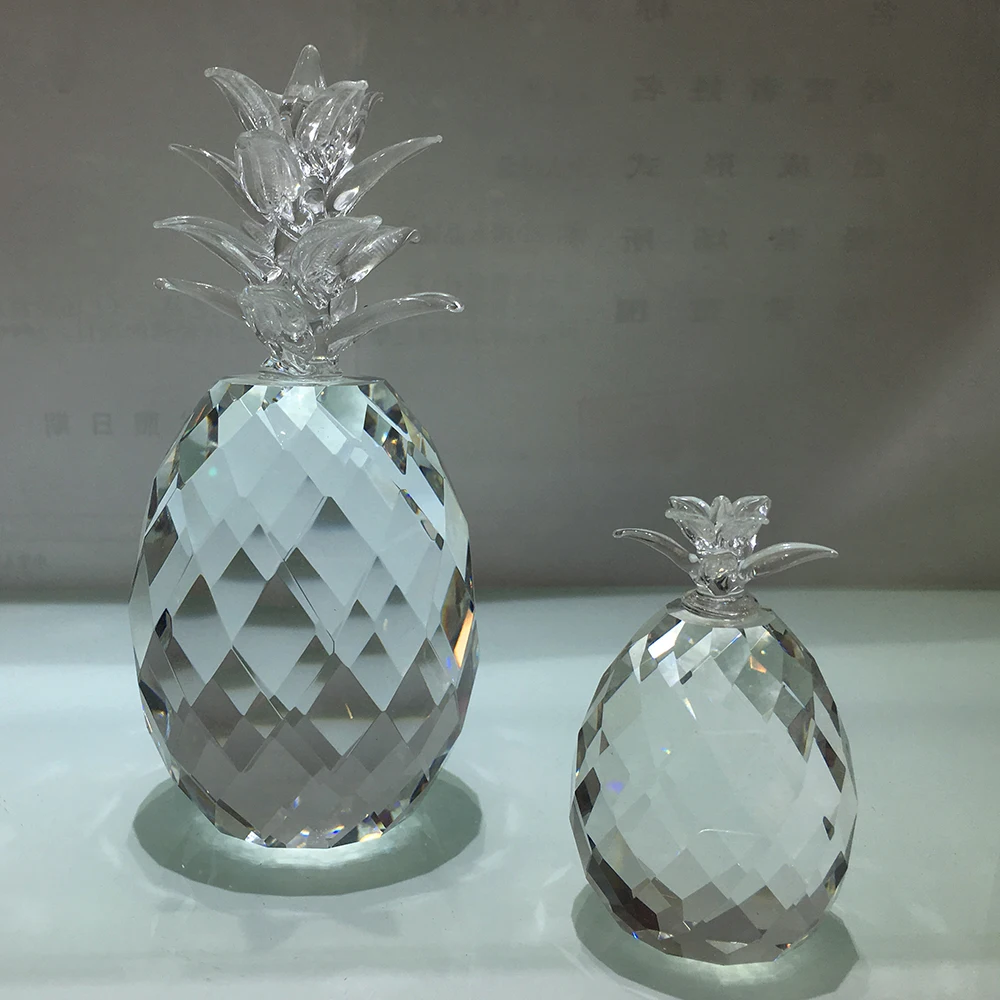 Clear Fengshui Machine Cut Crystal Fruits Pineapple Home Decoration