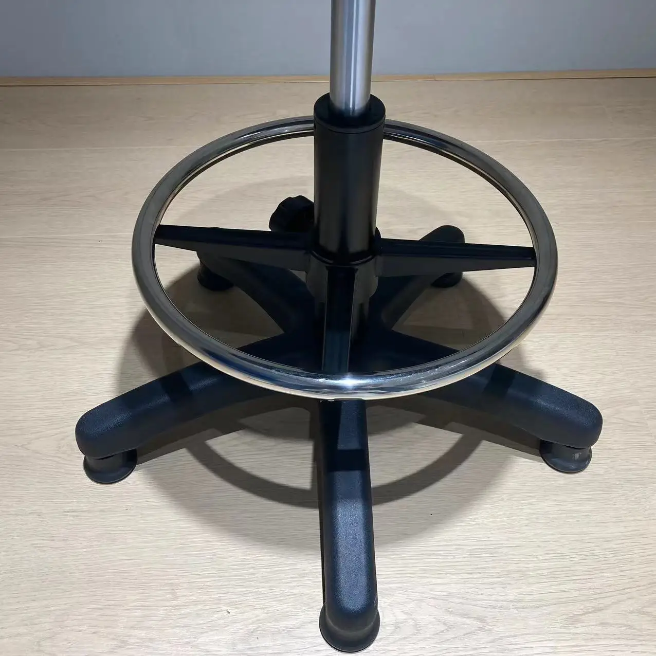 Стул регулируемый по высоте экономичный из полиуретана вращающийся стул для офисной студии рабочего места конференц-зал завод школьный бар