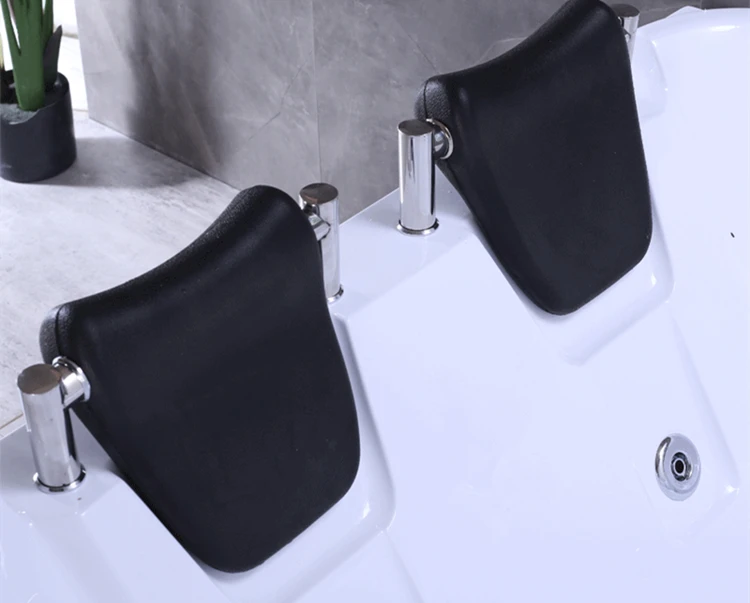 CE Hotel Dealer European Style Heart Shaped 150cm Big Size Skirt Bath Spa Double Whirlpool Bathtub for Couple in the Corner