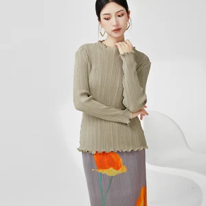 2025 Latest Design Miyake Pleated Long Sleeve Casual Shirt High Quality Fabric Solid Color Crew Neck Women's Shirt