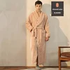 mandorla da uomo