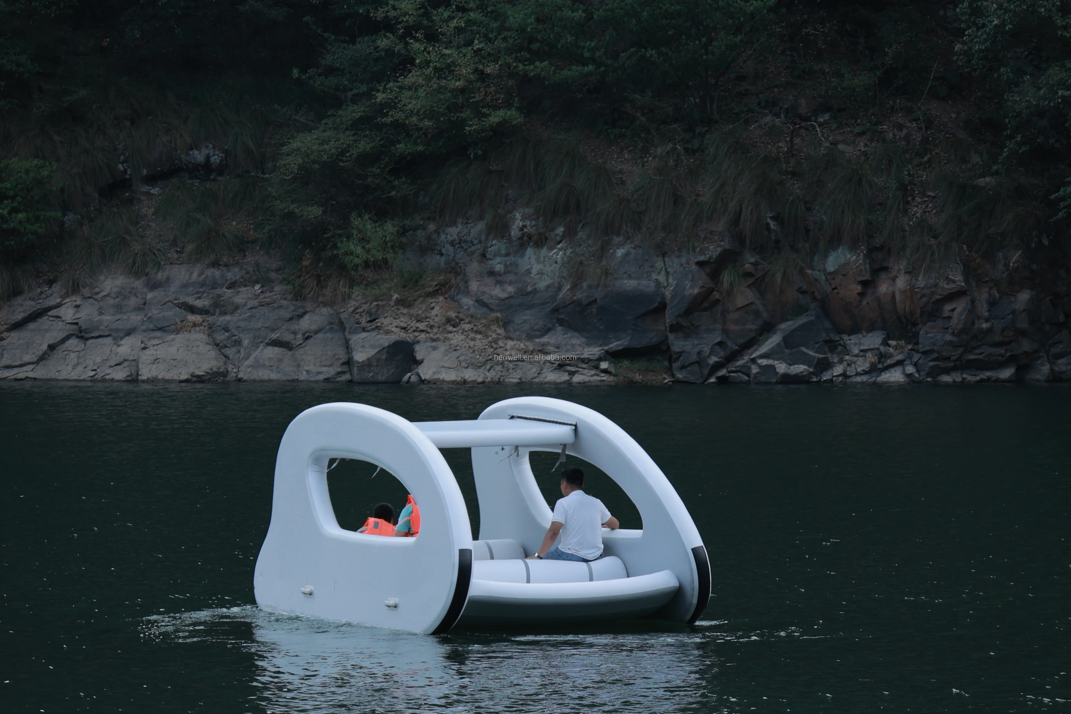 Luxury Electric Inflatable Catamaran PVC Floating Boat for Outdoor Drifting & Fishing Sport Yacht Pedals for Sports Yachting