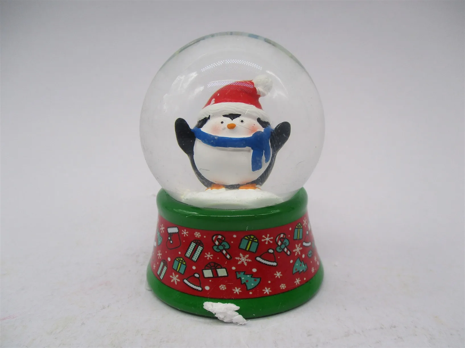 レジン製スノーボール音楽ボックス 雪だるま型クリスマス装飾用