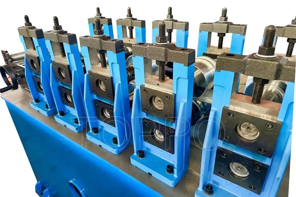 Metal Slats Rolling Sheet Making Saw Cutting Garage Roller Shutter Door Molding Roll Forming Machine