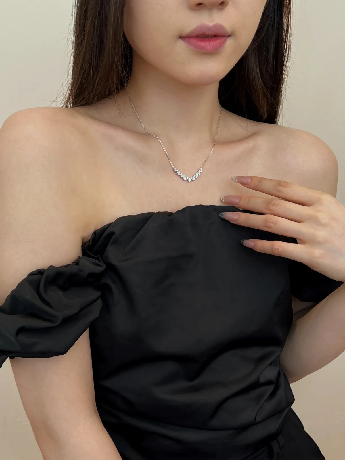 KAKODIY Simple Jewelry 925 Sterling Silver 18K Gold Necklace Curved Czircon Cluster Heart Shape Necklace for Girls detail 2