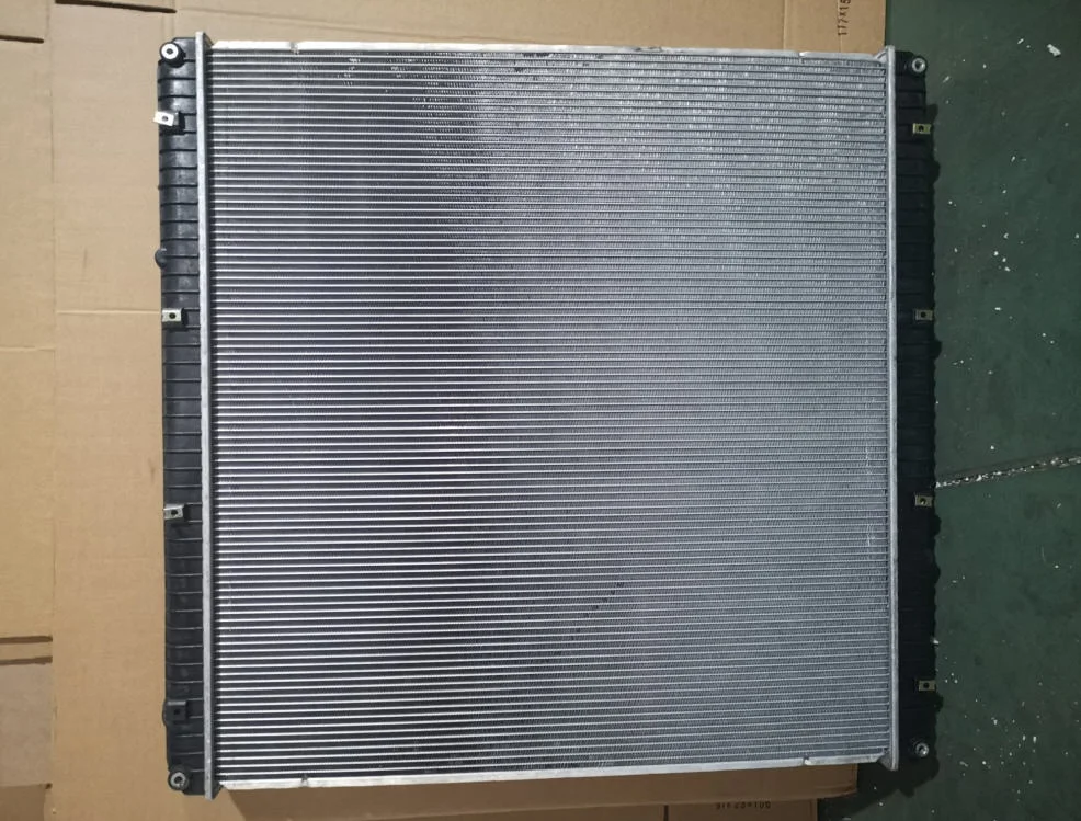 Heavy Duty Radiator 3E013764003 for Freightliner Cascadia 12.8L 