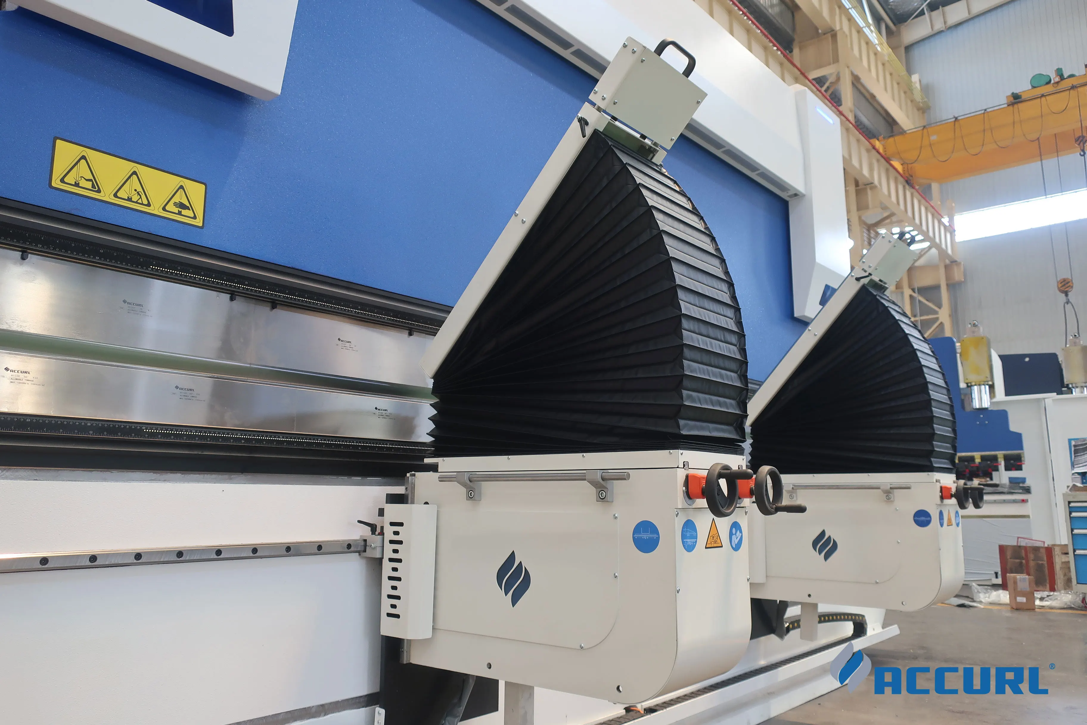 ACCURL Steel sheet bending machine made in china