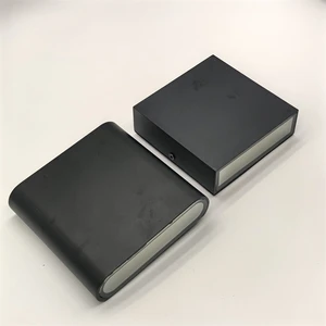 Factory Custom Aluminum IP65 Square Universal Voltage Square Modern Minimalist Style Outdoor Waterproof Wall Lamp